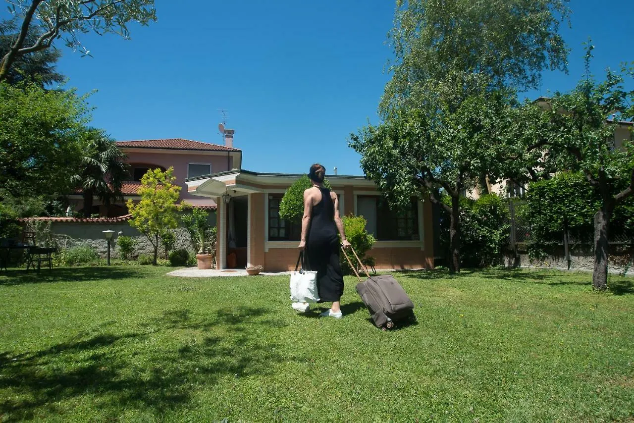 Holiday home Casetta Del Molo Mandello del Lario