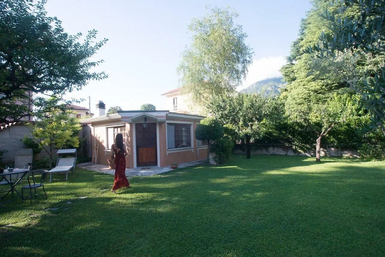 Casetta Del Molo Mandello del Lario Holiday home
