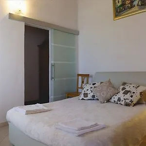https://borgo-foce-la-spezia.hotelitalianriviera.com